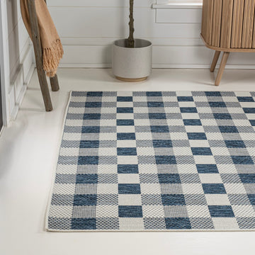 Darcy Traditional Geometric Bold Gingham Area Rug